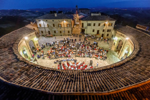 Piazza Maggiore Mondaino